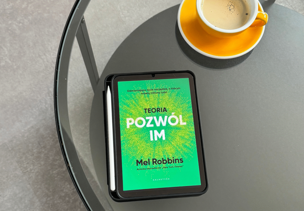 Teoria Pozwól im opinie recenzja cytaty